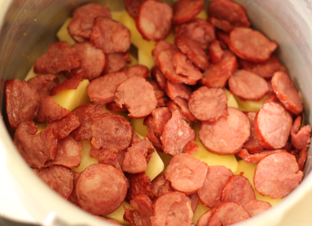 Arroz com Linguiça na Panela de Pressão: Receita Saborosa e Prática